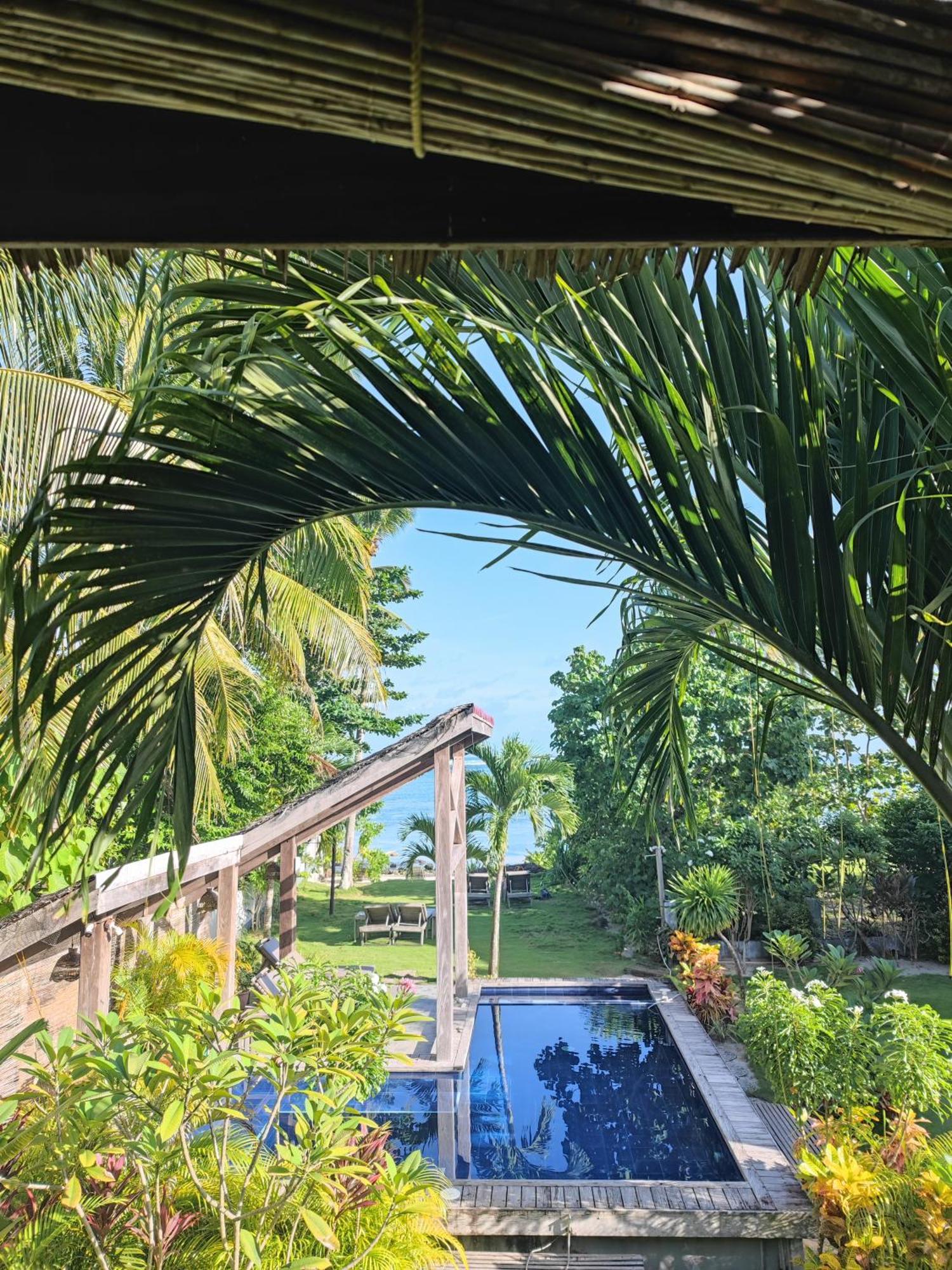 Daluyong Beach Resort 제너럴 루나 외부 사진