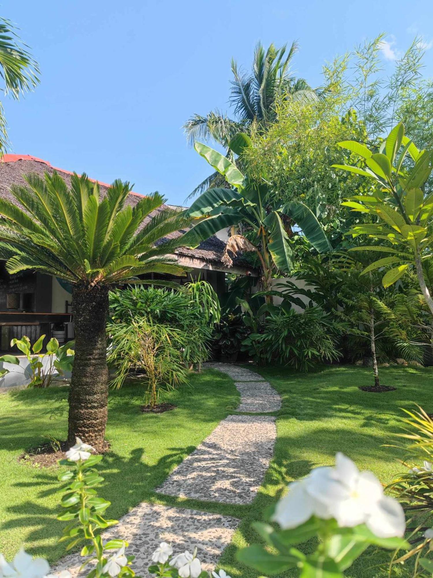 Daluyong Beach Resort 제너럴 루나 외부 사진