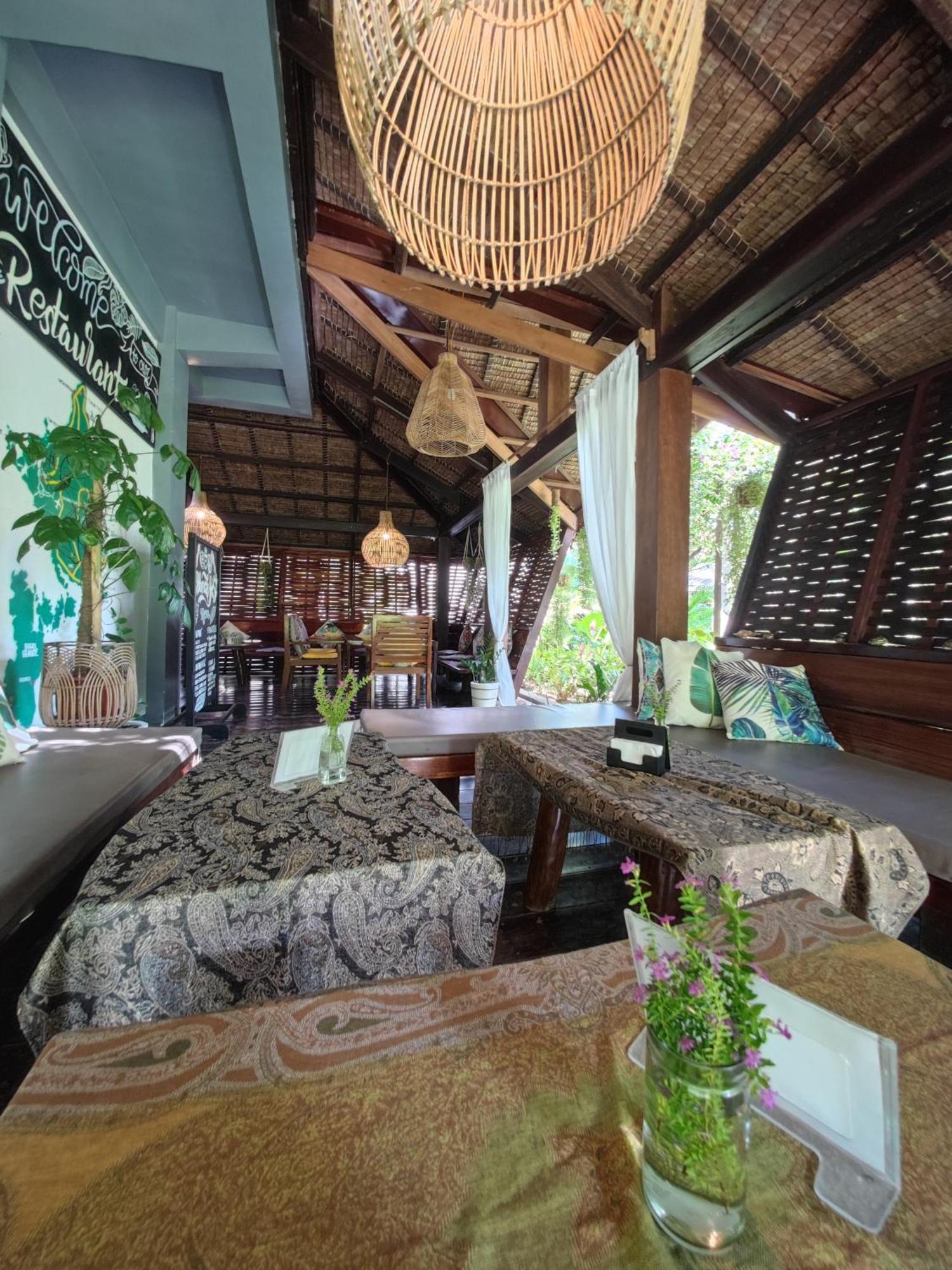 Daluyong Beach Resort 제너럴 루나 외부 사진