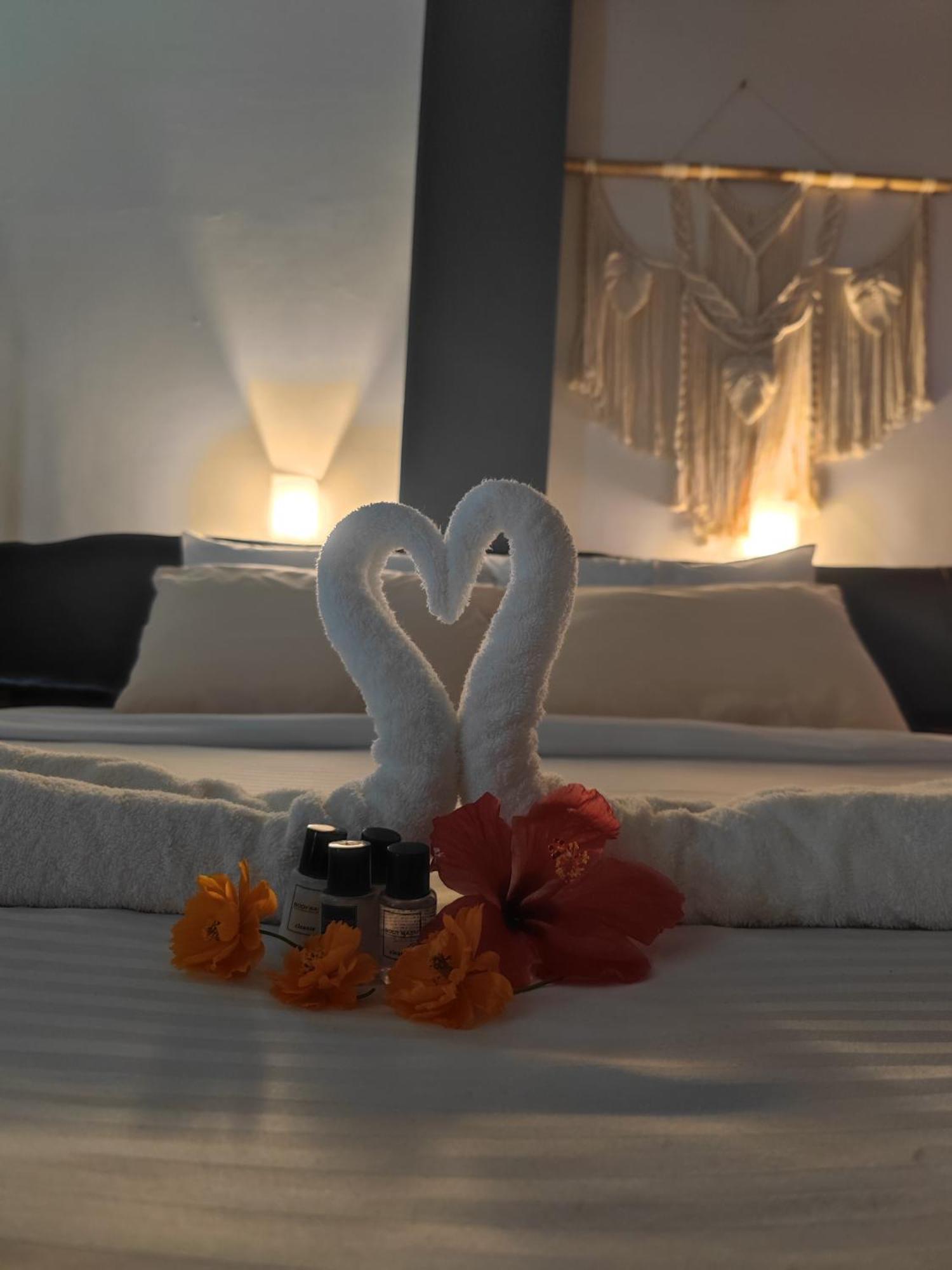 Daluyong Beach Resort 제너럴 루나 외부 사진